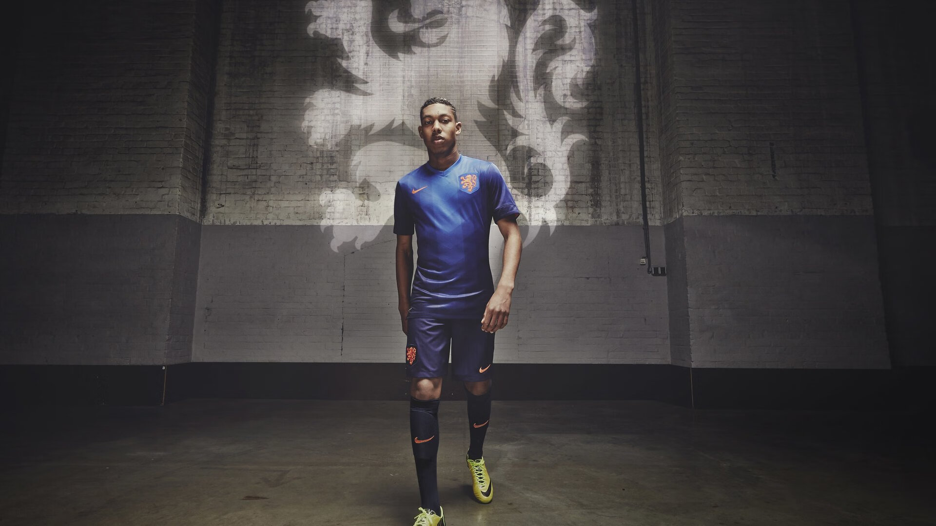 欧冠赛场的“铁人”——莫德里奇的中场魔法，莫德里奇参加欧洲杯