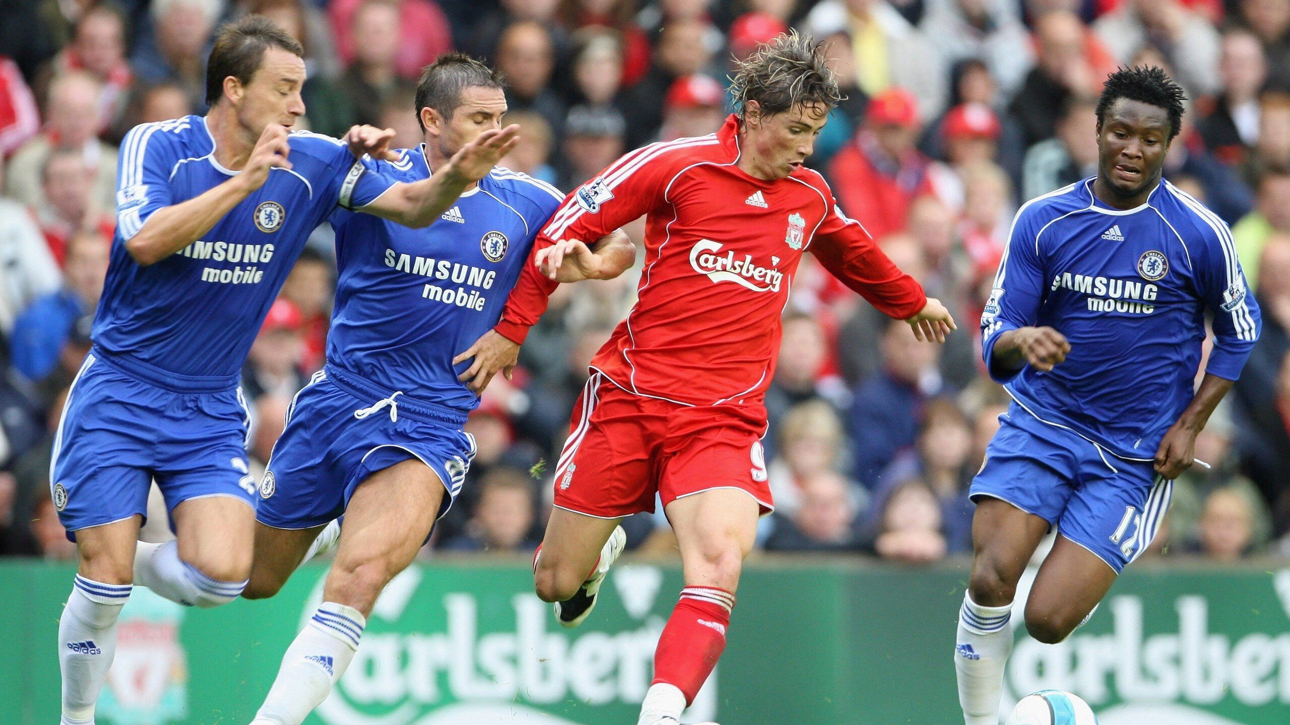 逆境中的“战神”崛起:不屈不挠的足球精神,彰显足球精神